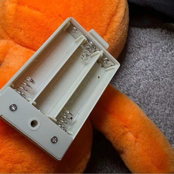 Tickle Tickle Wiggle Wiggle Plush Stuffed Animal Talking Halloween Witch Giggle - Picture 6 of 8